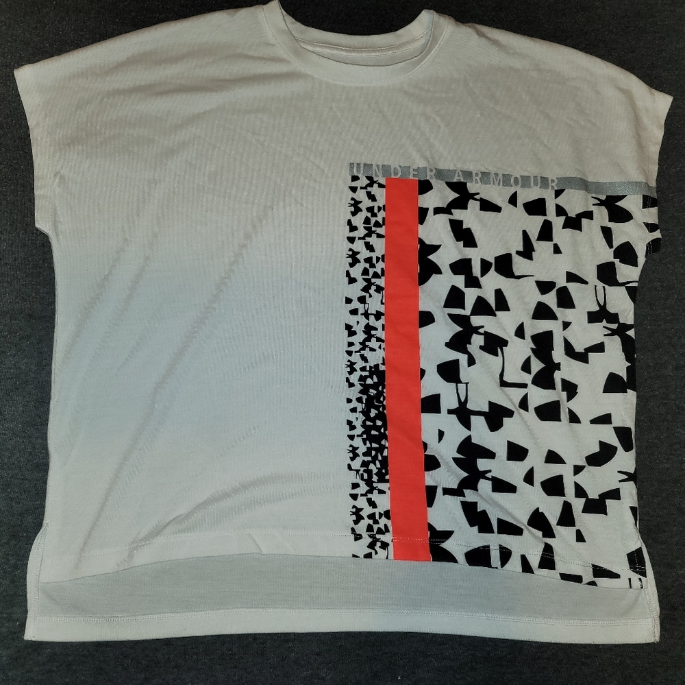 Under Armour T-shirt